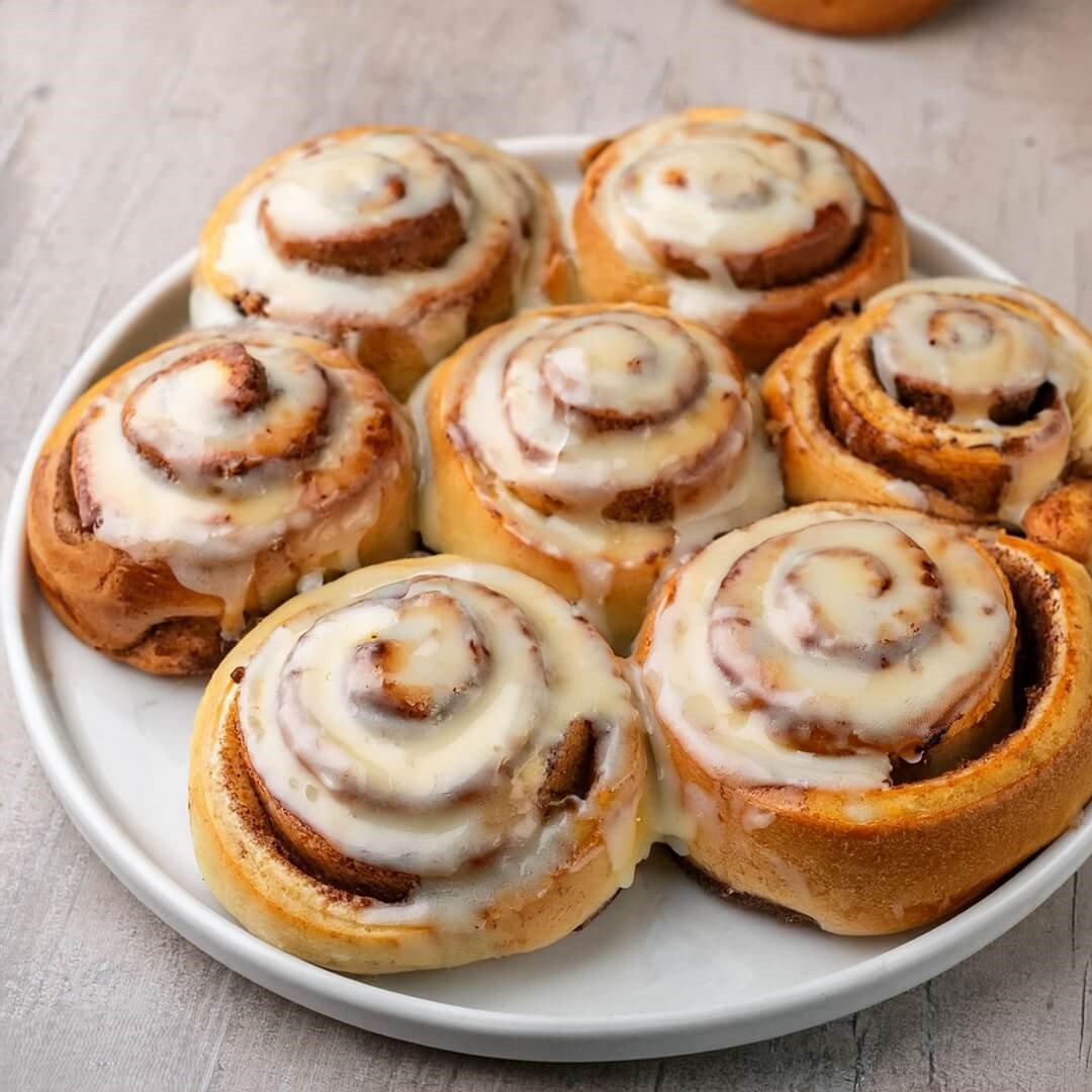 Cinnamon-Rolls-2 Cinnamon-Rolls-2